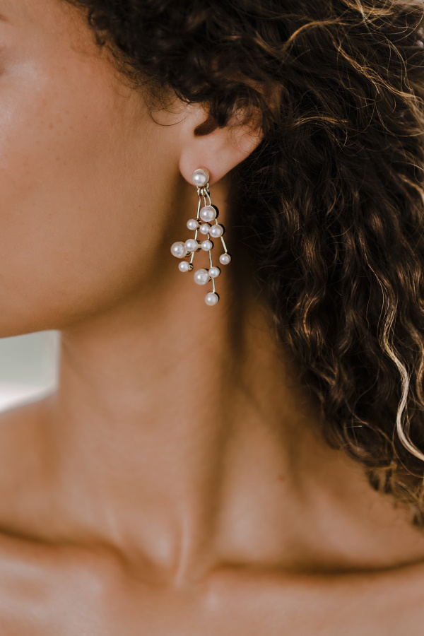 7 Bridal Accessories for The Modern Bride On Your Wedding Day